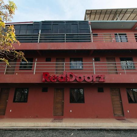 Reddoorz Plus At Malabag Silang - Vaccinated Staff Exteriör bild